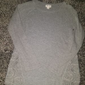 Girls size 10/12 long sleeve adorable top